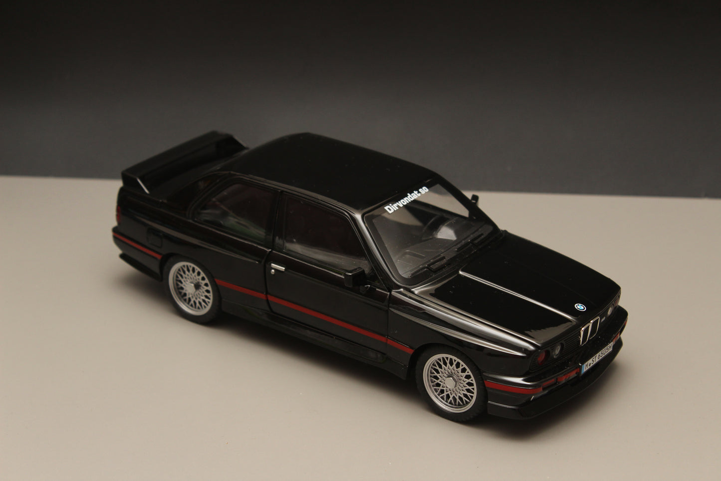 1:24 BMW E30 M3 High Quality Diecast (Black) - Kunju Vandi