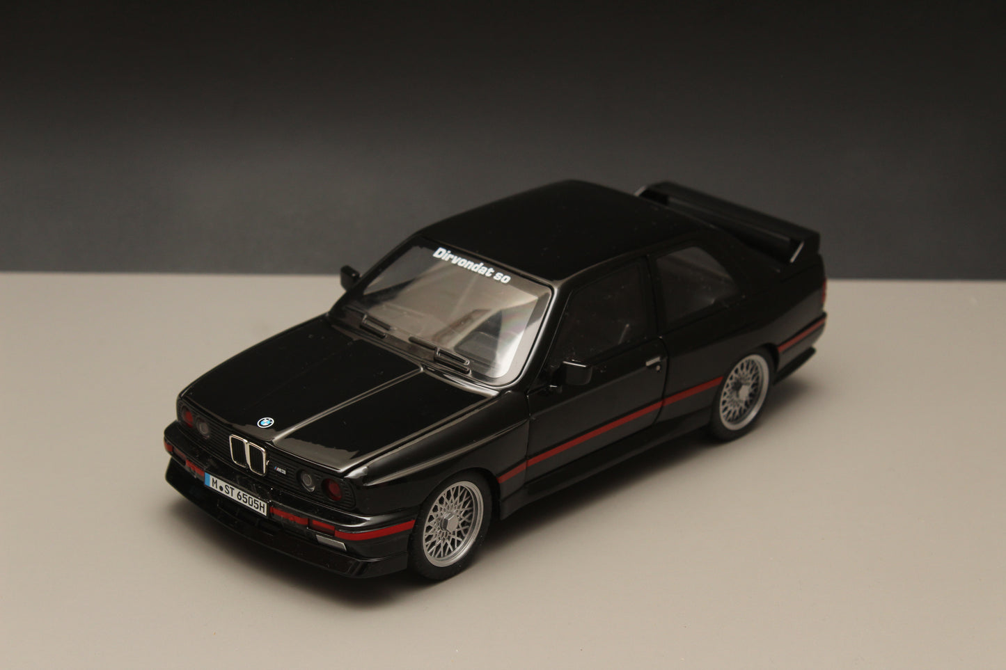 1:24 BMW E30 M3 High Quality Diecast (Black) - Kunju Vandi