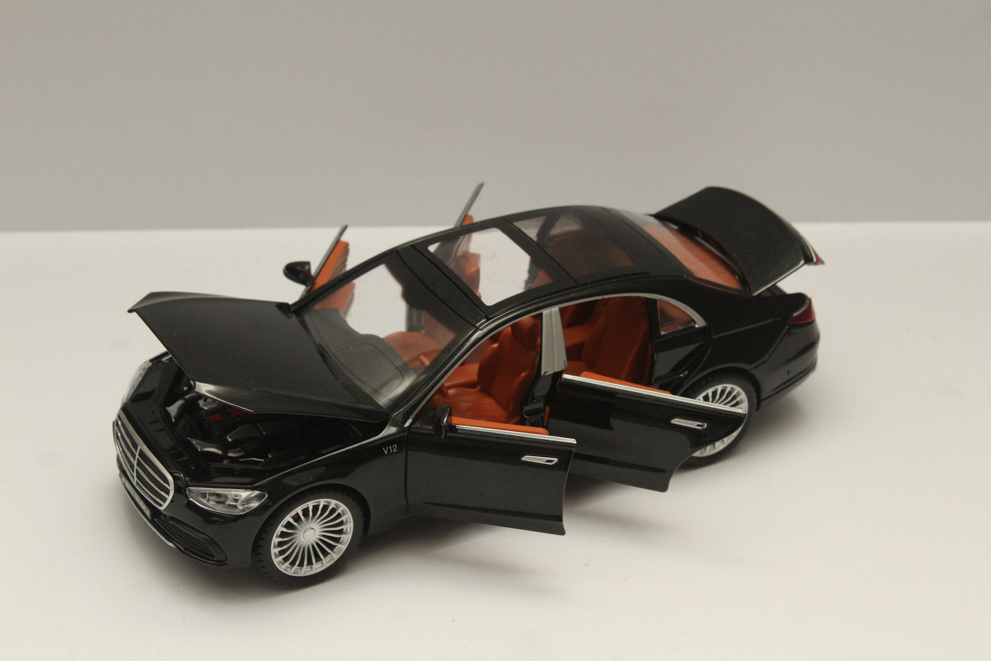1:24 Benz S Class , Premium Quality Diecast - Kunju Vandi