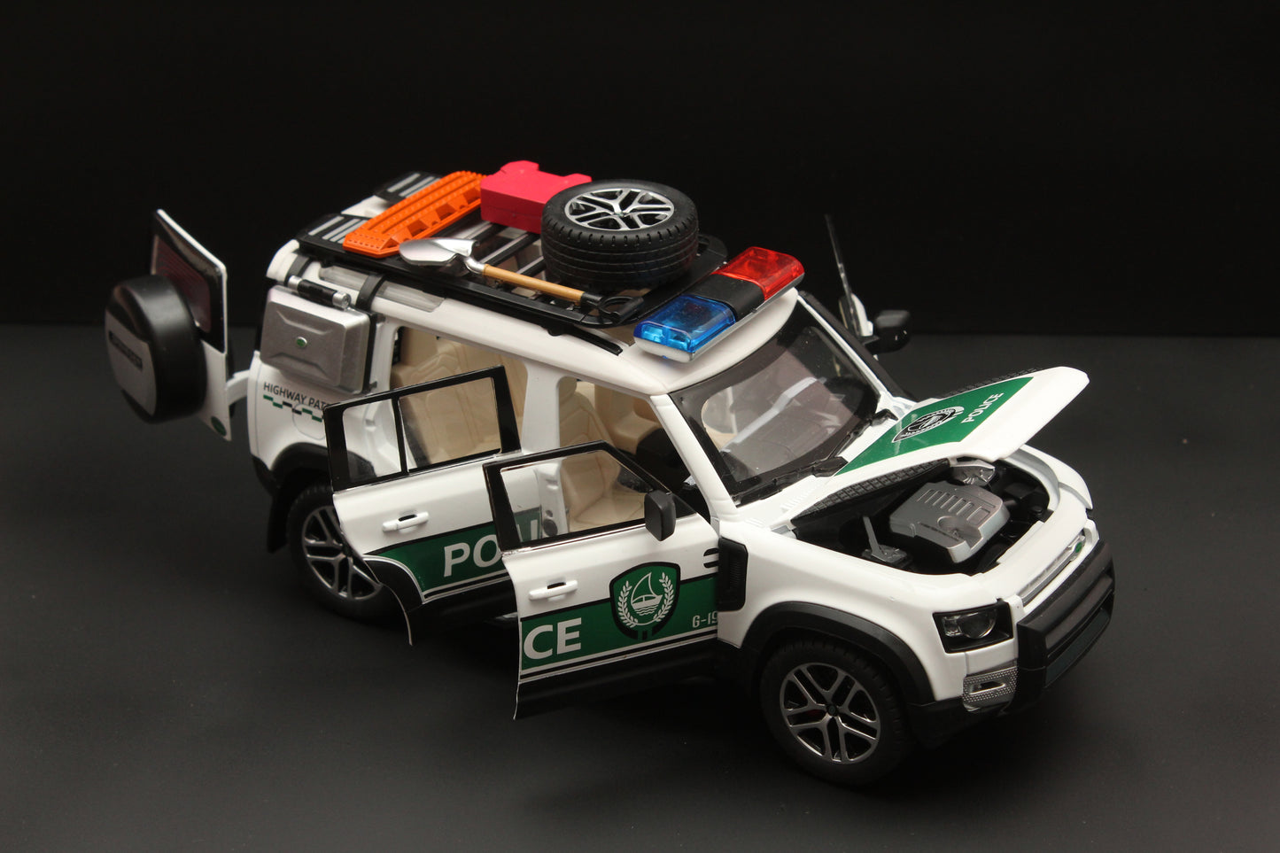 1:24 Defender ,Police Version, Premium Quality Diecast (White) - Kunju Vandi