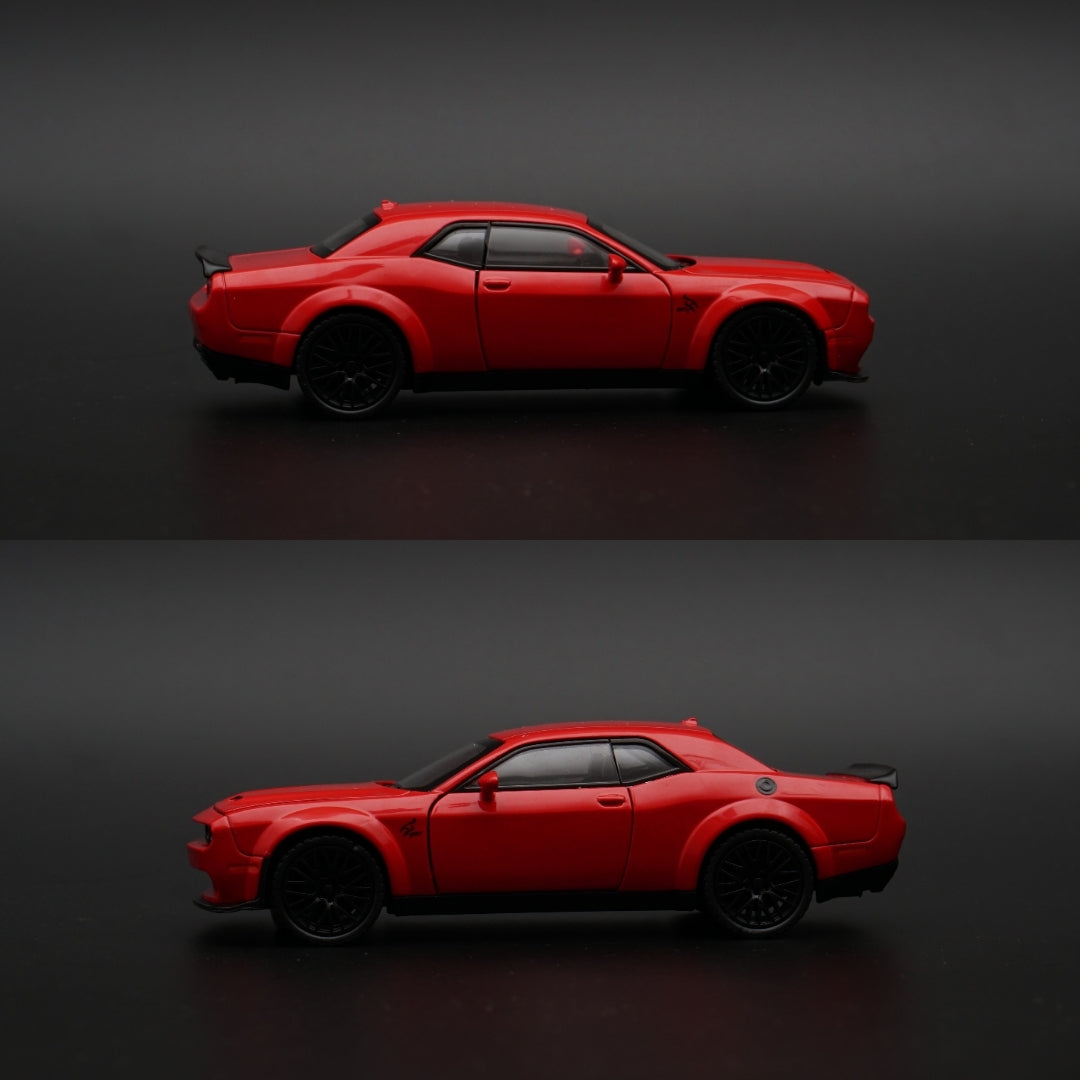 1:32 Dodge Challenger with Lights , Red - Kunju Vandi