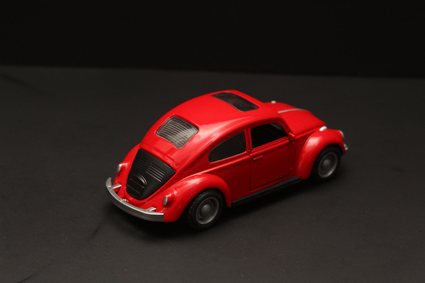 1:36 Beetle Metal Body Red Diecast - Kunju Vandi