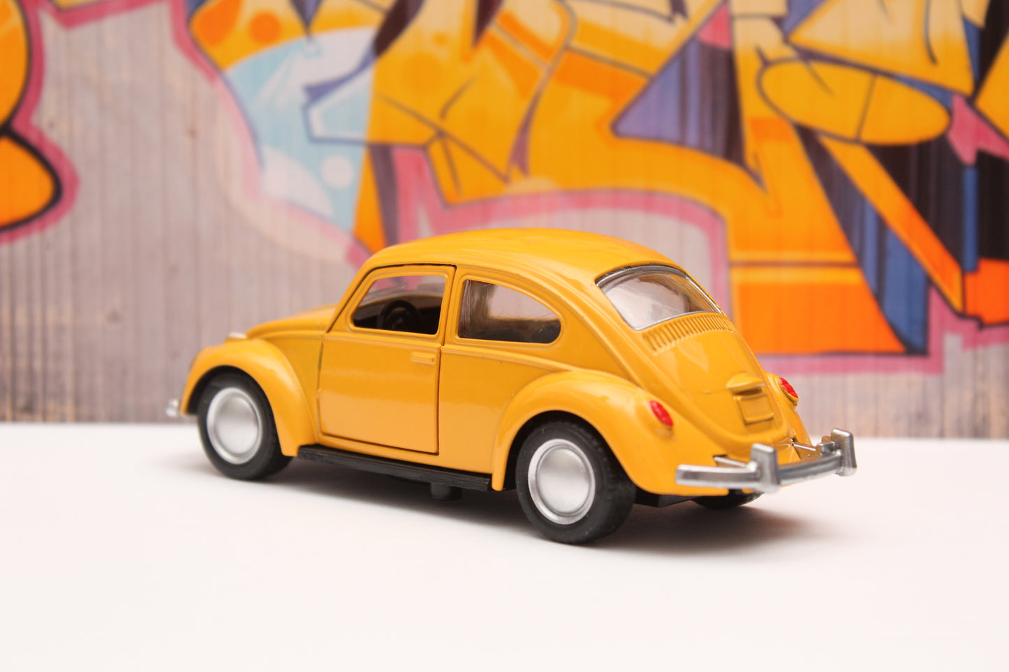 1:36 Beetle Metal Body Yellow - Kunju Vandi