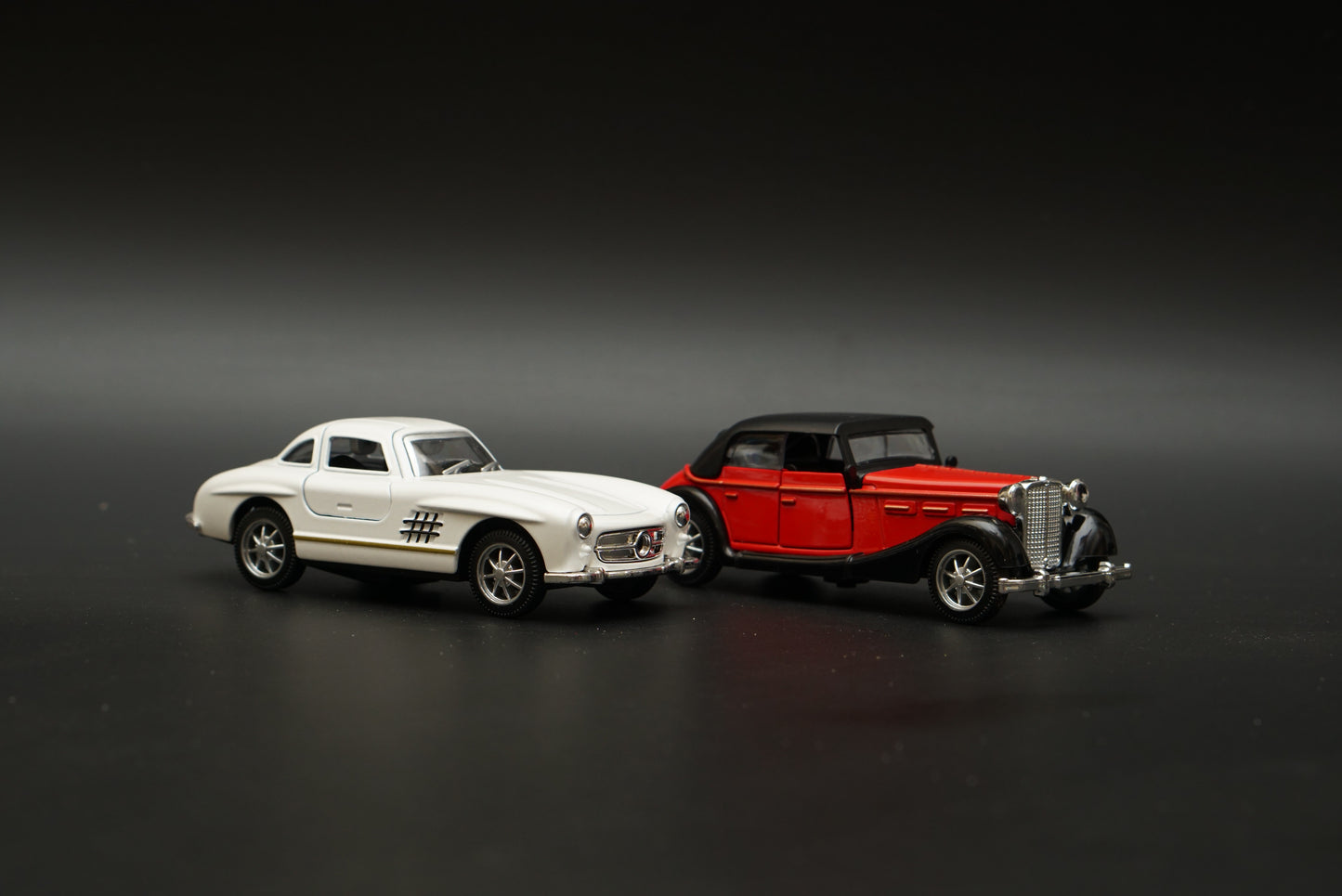 1:36 Benz 300SL, Horch Vintage Diecast Combo (White,Red) - Kunju Vandi