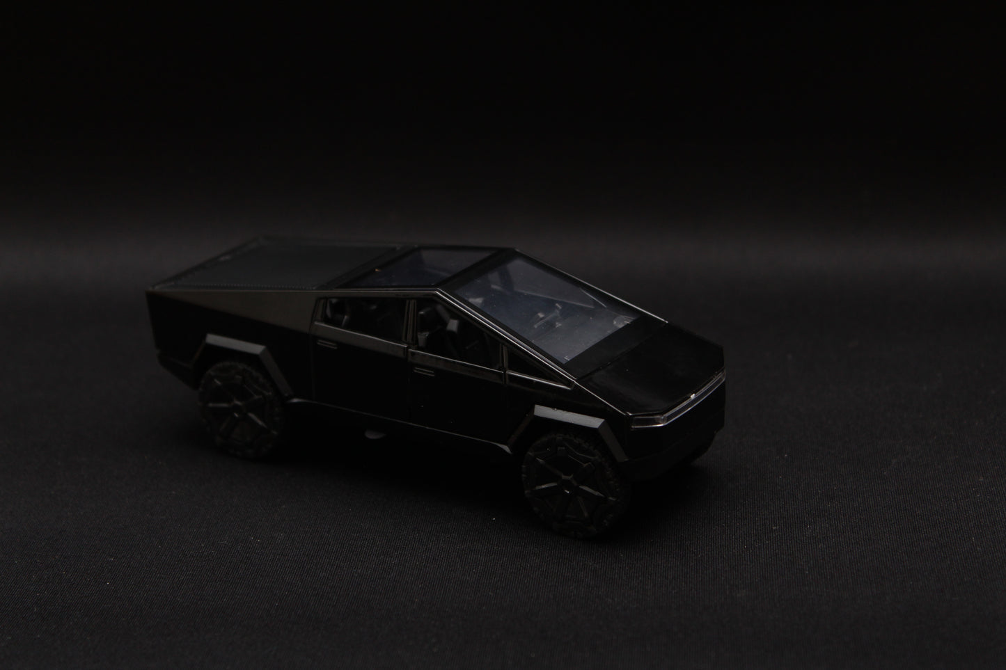 1:36 Cybertruck Black Diecast - Kunju Vandi