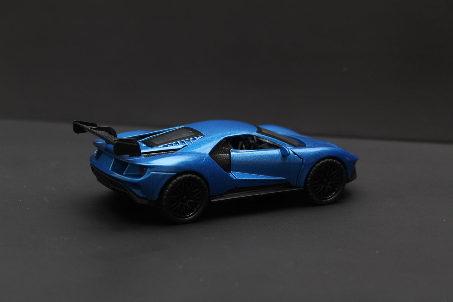 1:36 Ford GT Diecast Blue - Kunju Vandi