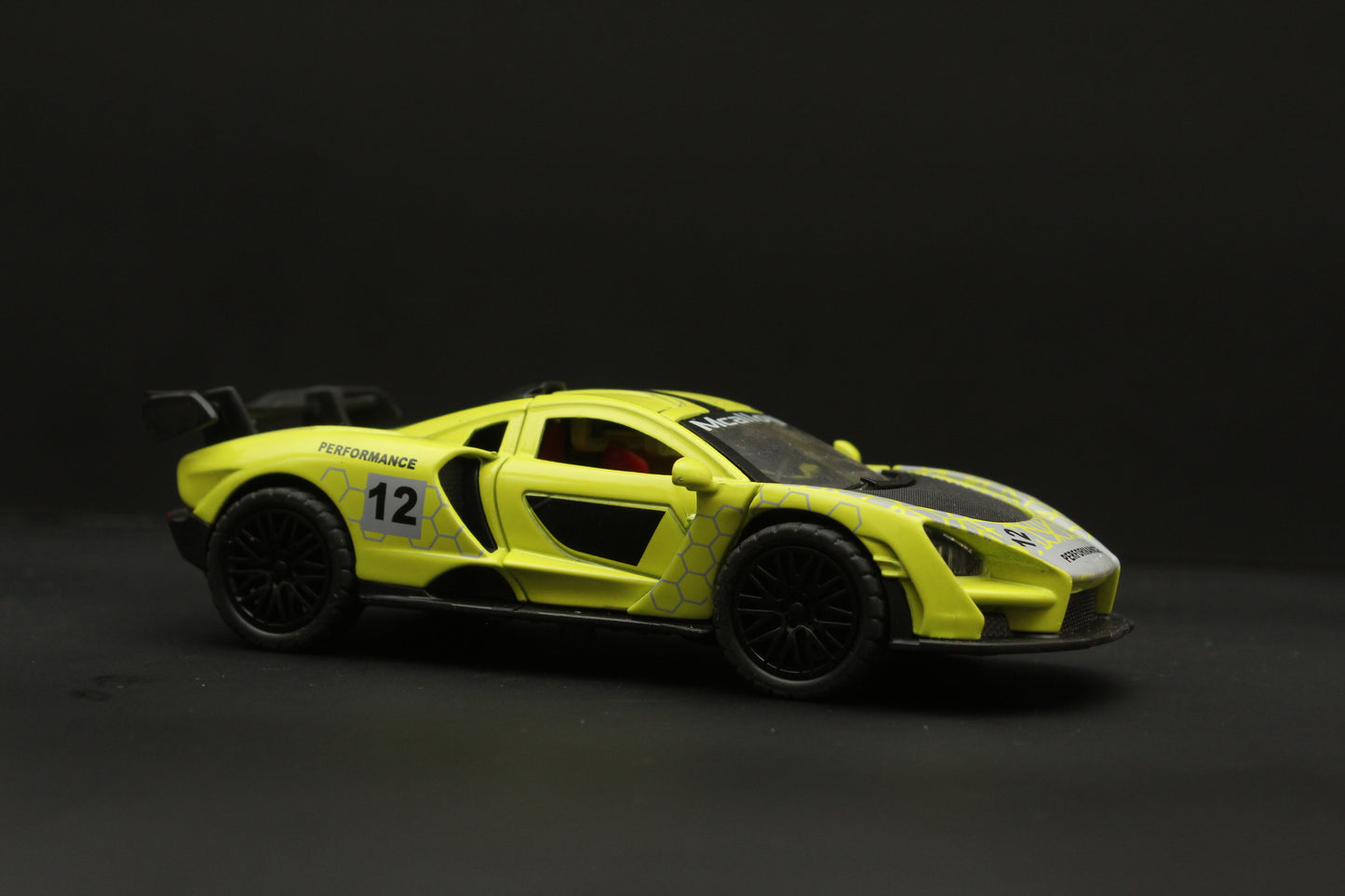 1:36 McLaren Sena Diecast Green - Kunju Vandi