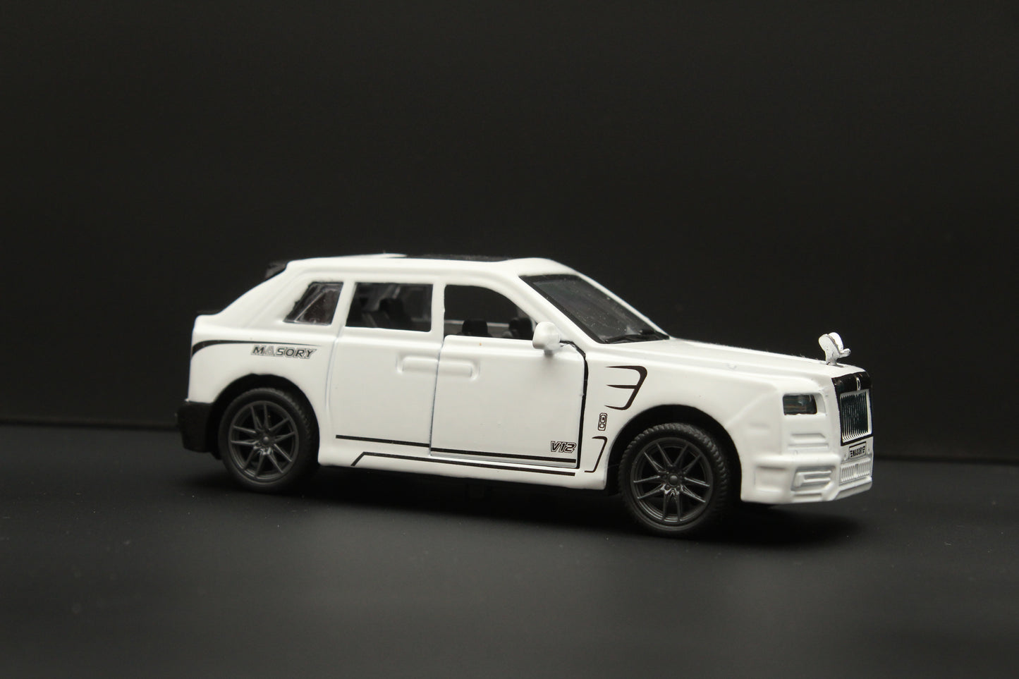 1:36 Rolls Royce Cullinan With Light and Sound (white) - Kunju Vandi