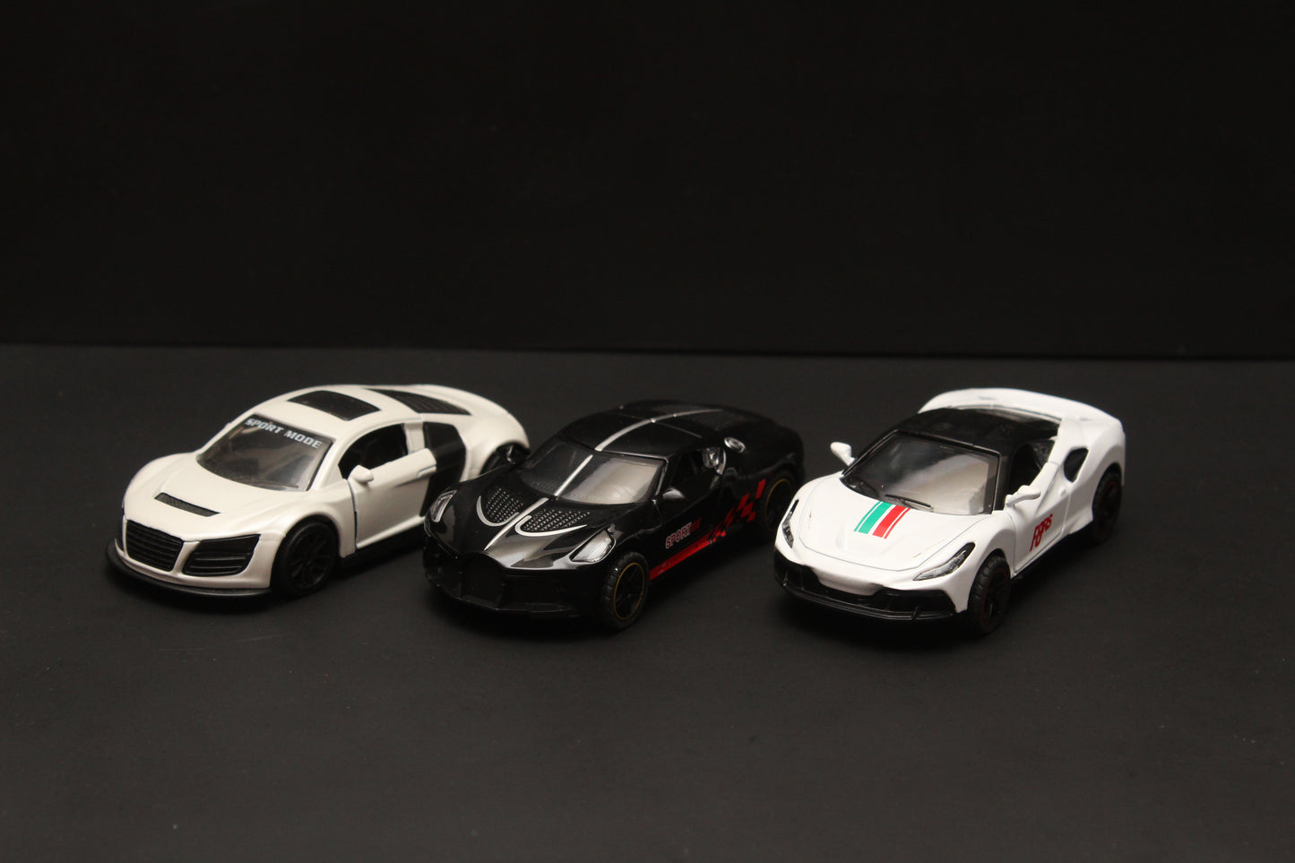 1:43 Audi , Bugatti , Ferrari Diecast Combo - Kunju Vandi