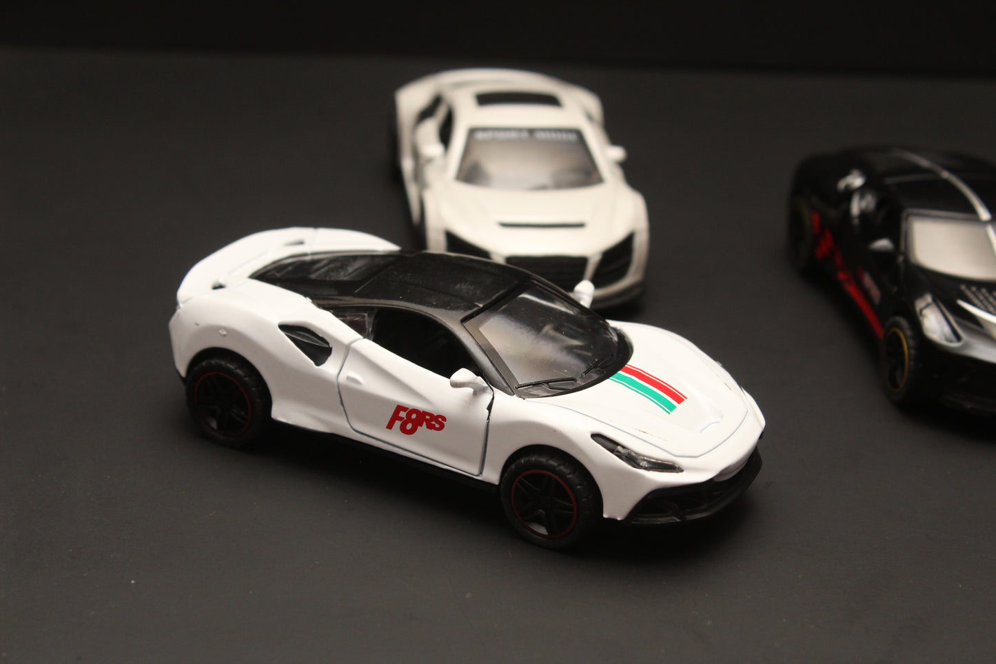 1:43 Audi , Bugatti , Ferrari Diecast Combo - Kunju Vandi