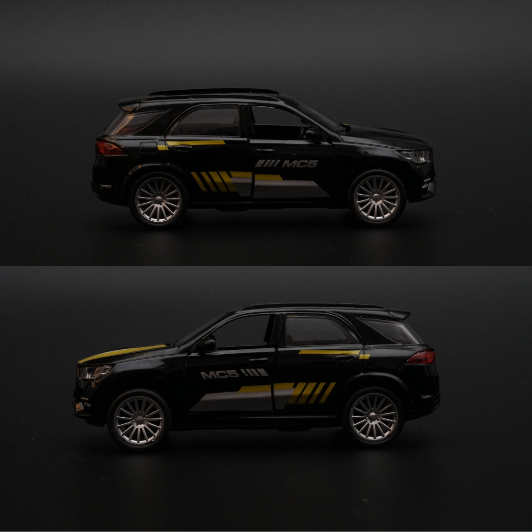 1:43 Benz Diecast Black strips - Kunju Vandi
