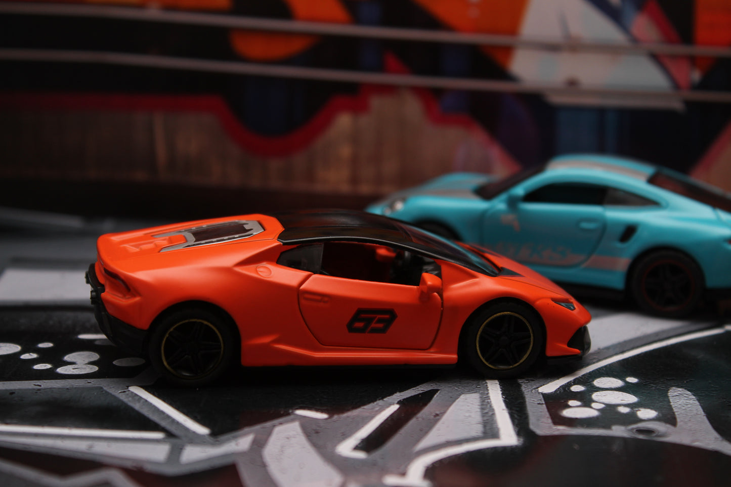 1:43 Porsche , Lambo Diecast Combo - Kunju Vandi
