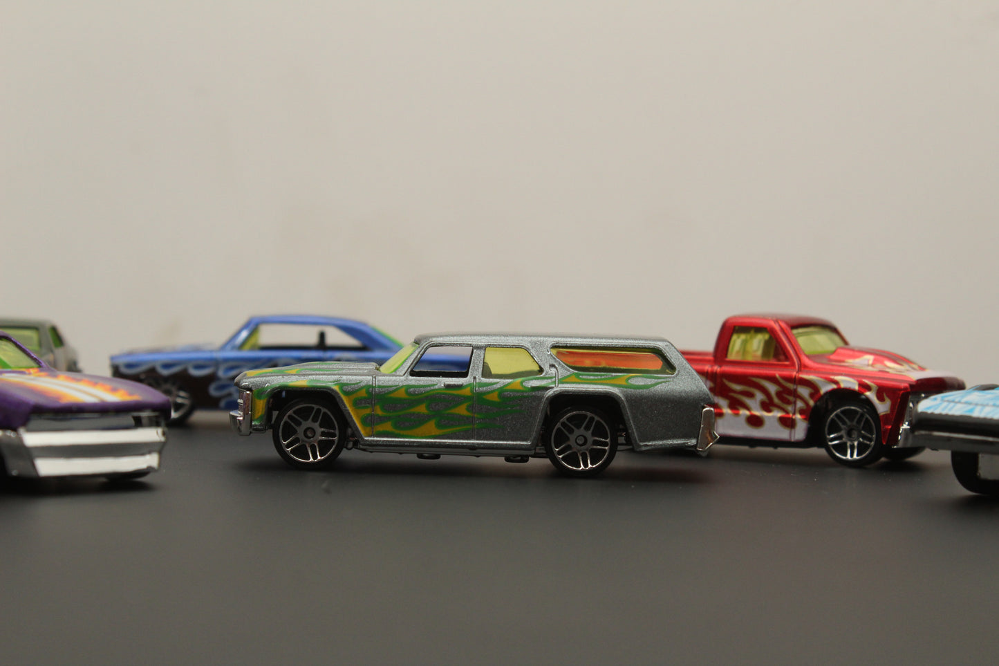 1:64 6Pcs Cars Diecast Combo - Kunju Vandi