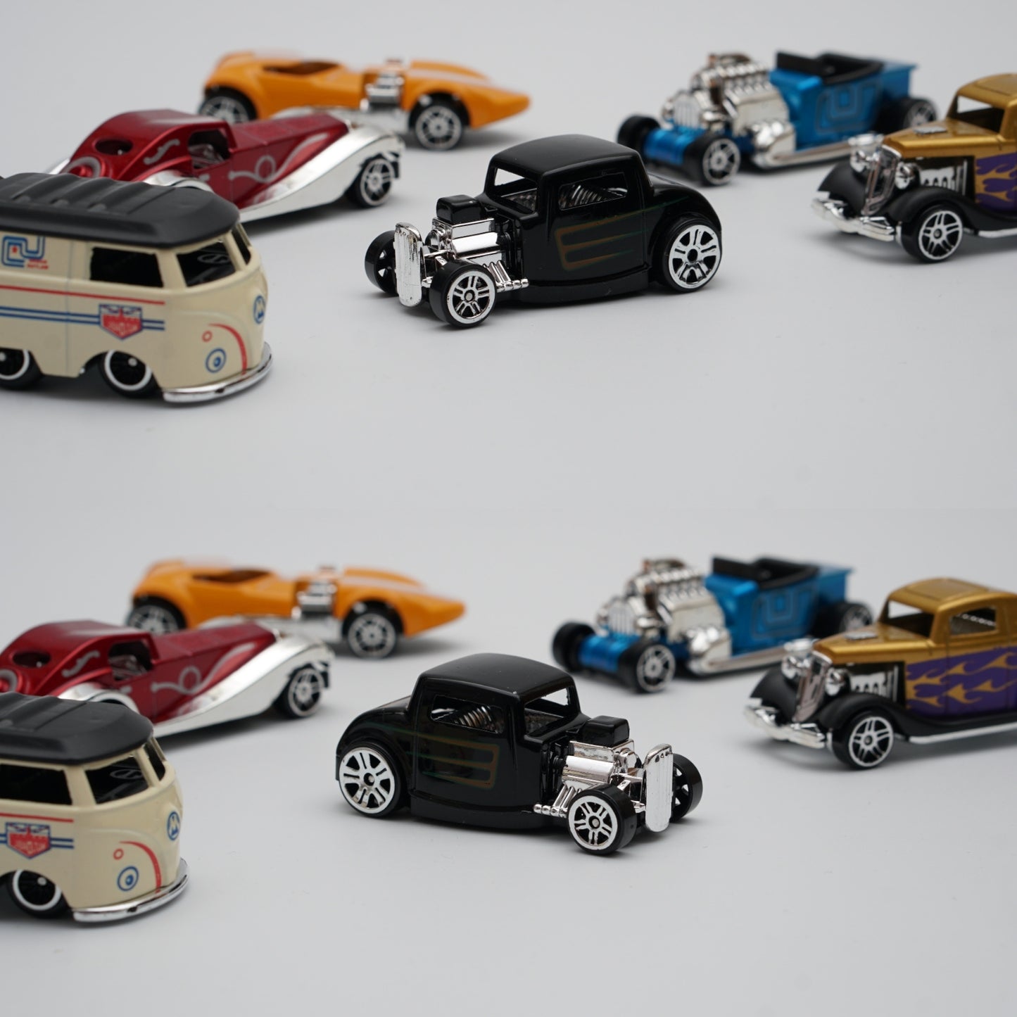 1:64 6Pcs Vintage Cars Diecast Combo - Kunju Vandi