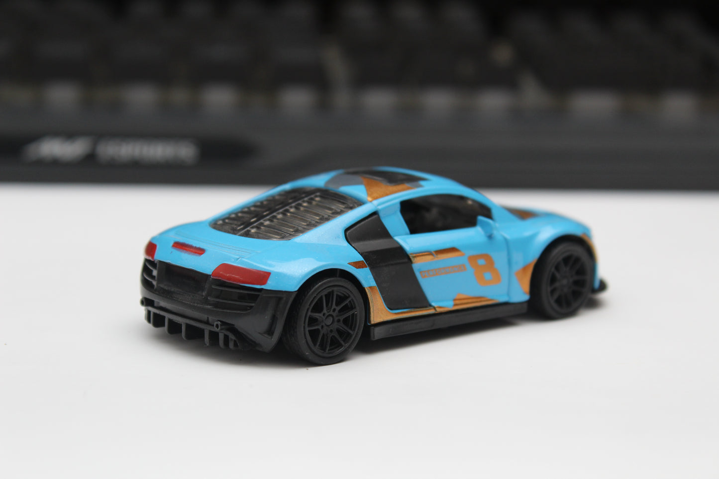 1:43 Bentley Audi Diecast Combo - Kunju Vandi