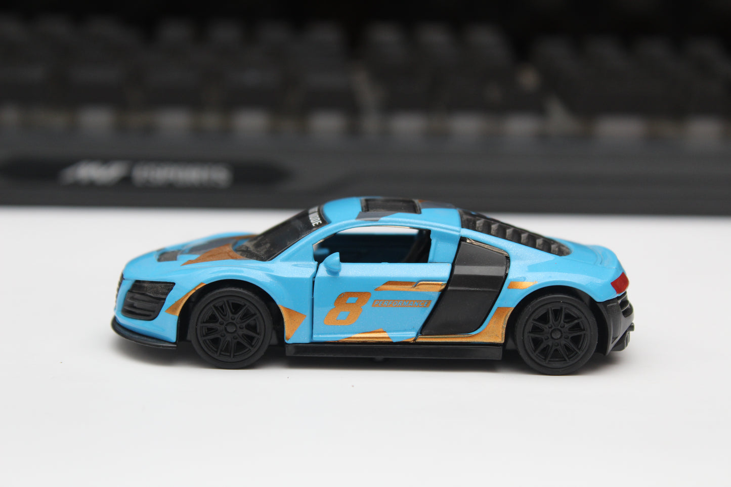 1:43 Bentley Audi Diecast Combo - Kunju Vandi