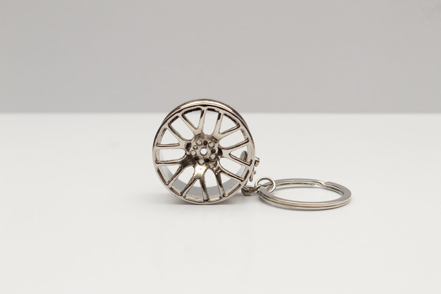 Car parts Keychain (Metal) Chrome Wheel - Kunju Vandi