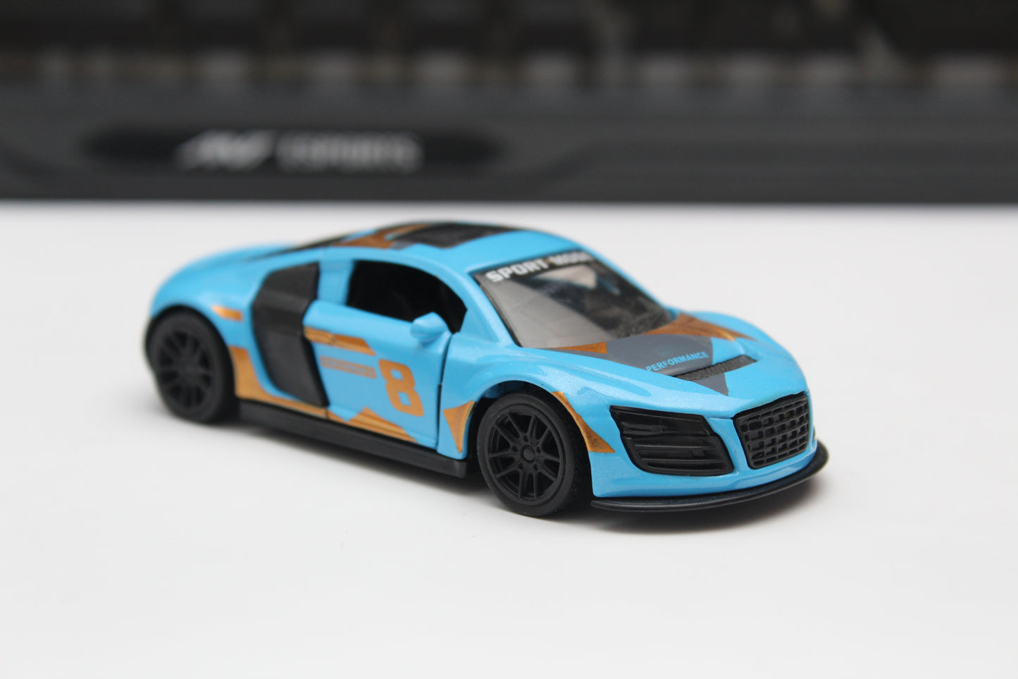 1:43 Bentley Audi Diecast Combo - Kunju Vandi