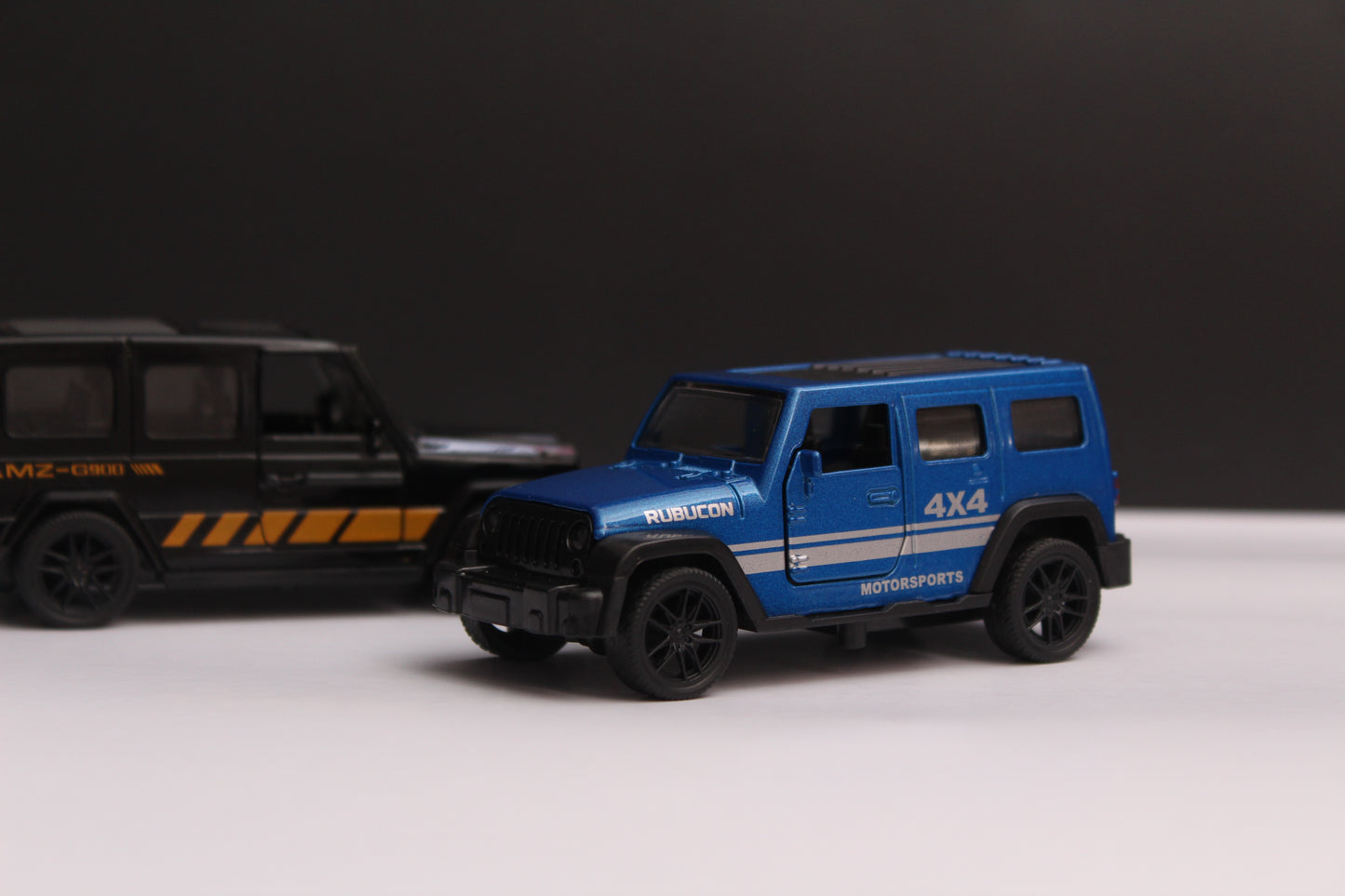 1:43 Gwagon , Rubicon Diecast Combo - Kunju Vandi