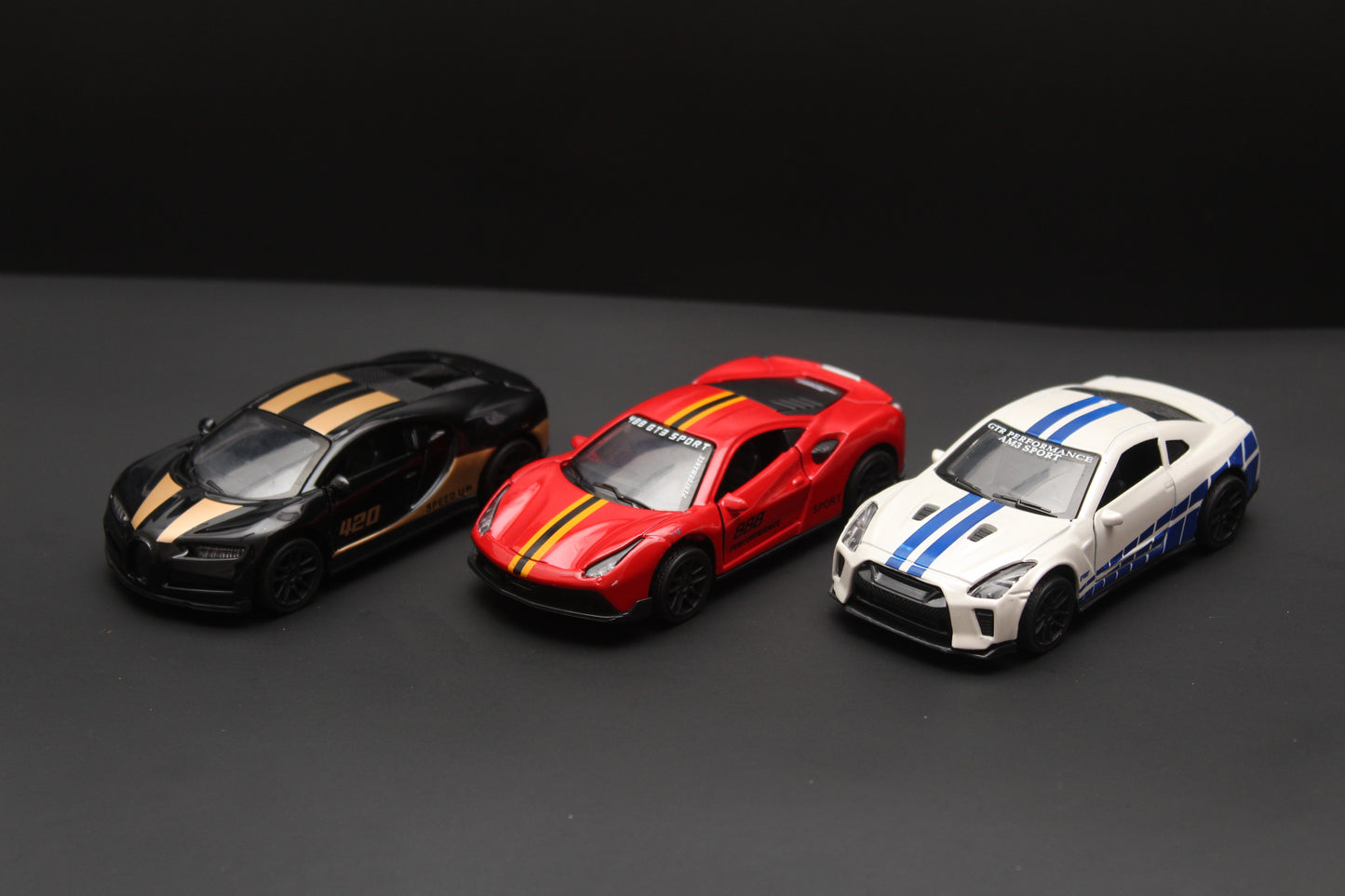 1:43 Bugatti , GTR , Ferrari Diecast Combo - Kunju Vandi