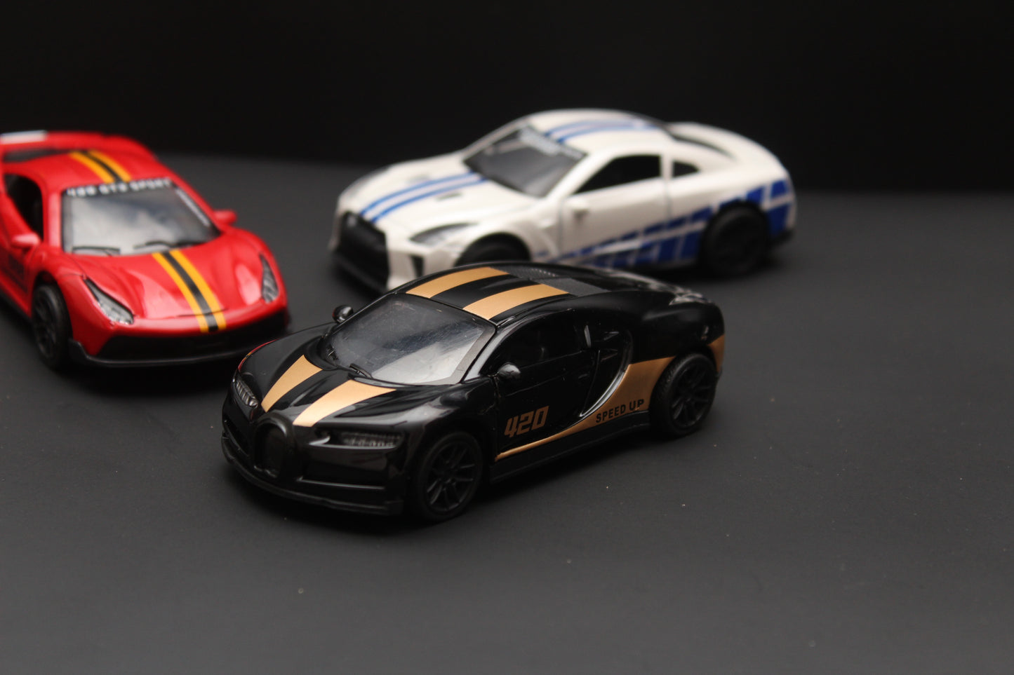 1:43 Bugatti , GTR , Ferrari Diecast Combo - Kunju Vandi