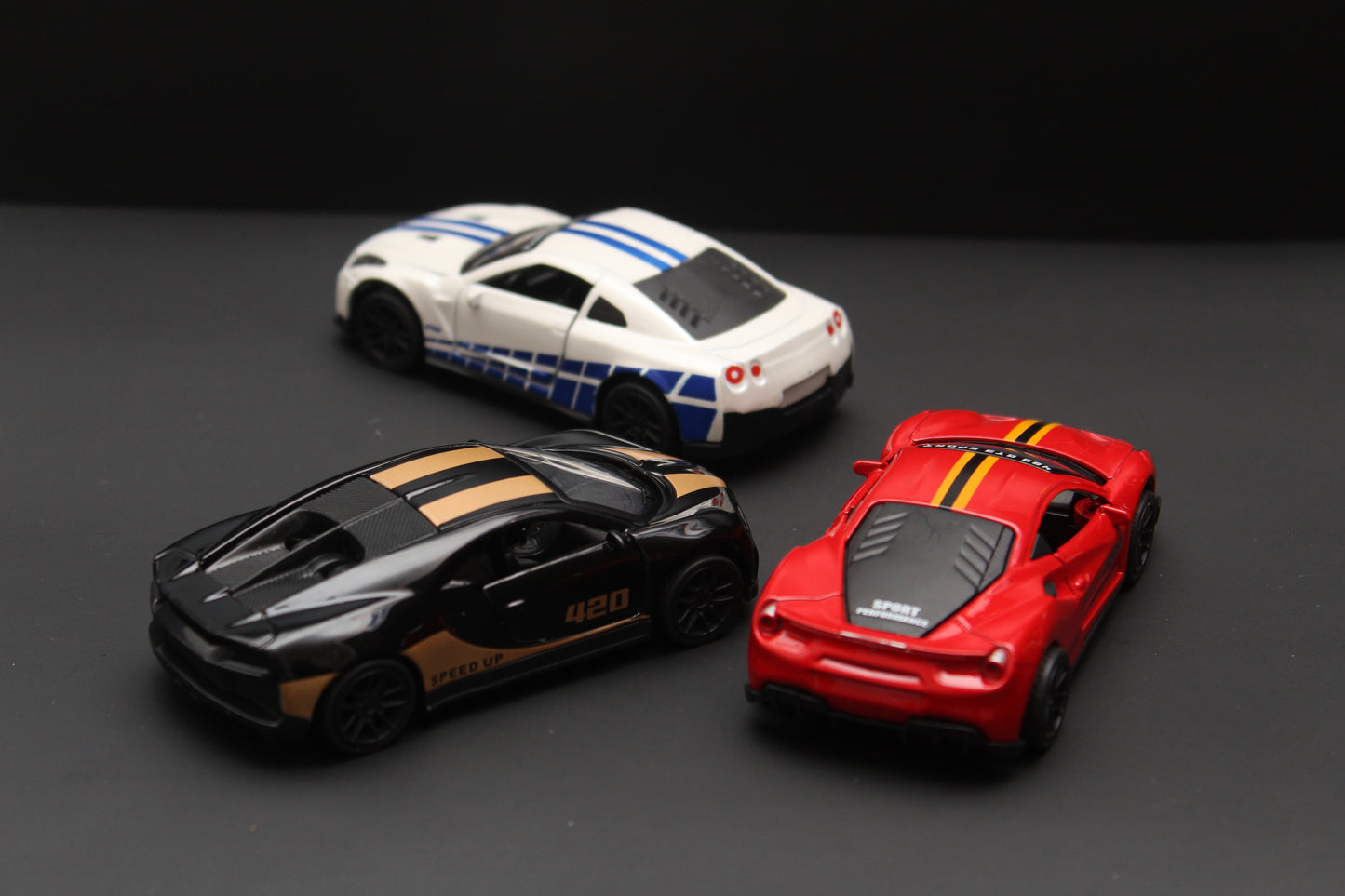 1:43 Bugatti , GTR , Ferrari Diecast Combo - Kunju Vandi