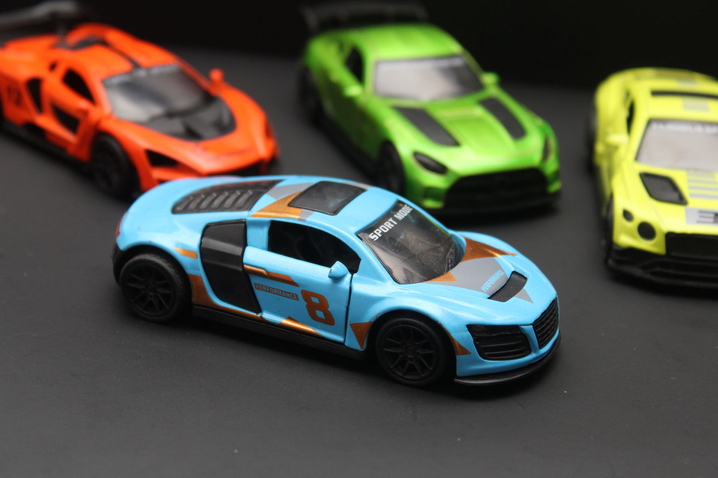 1:43 4Pcs Diecast Combo - Kunju Vandi