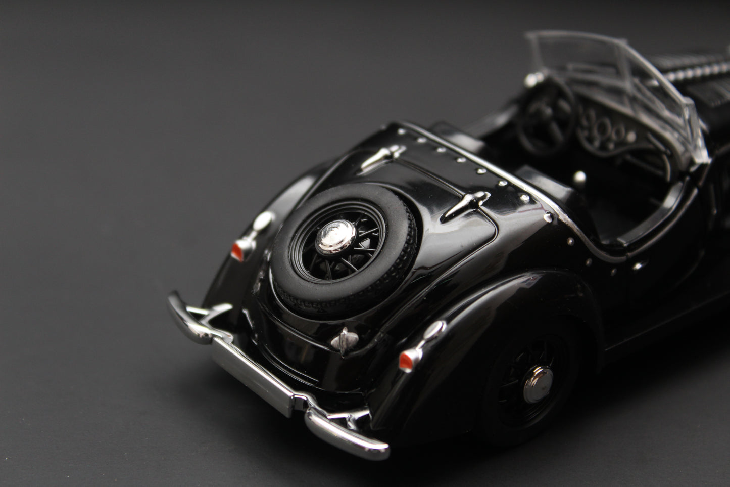 1:32 Audi Vintage Metal DieCast Car , Black - Kunju Vandi