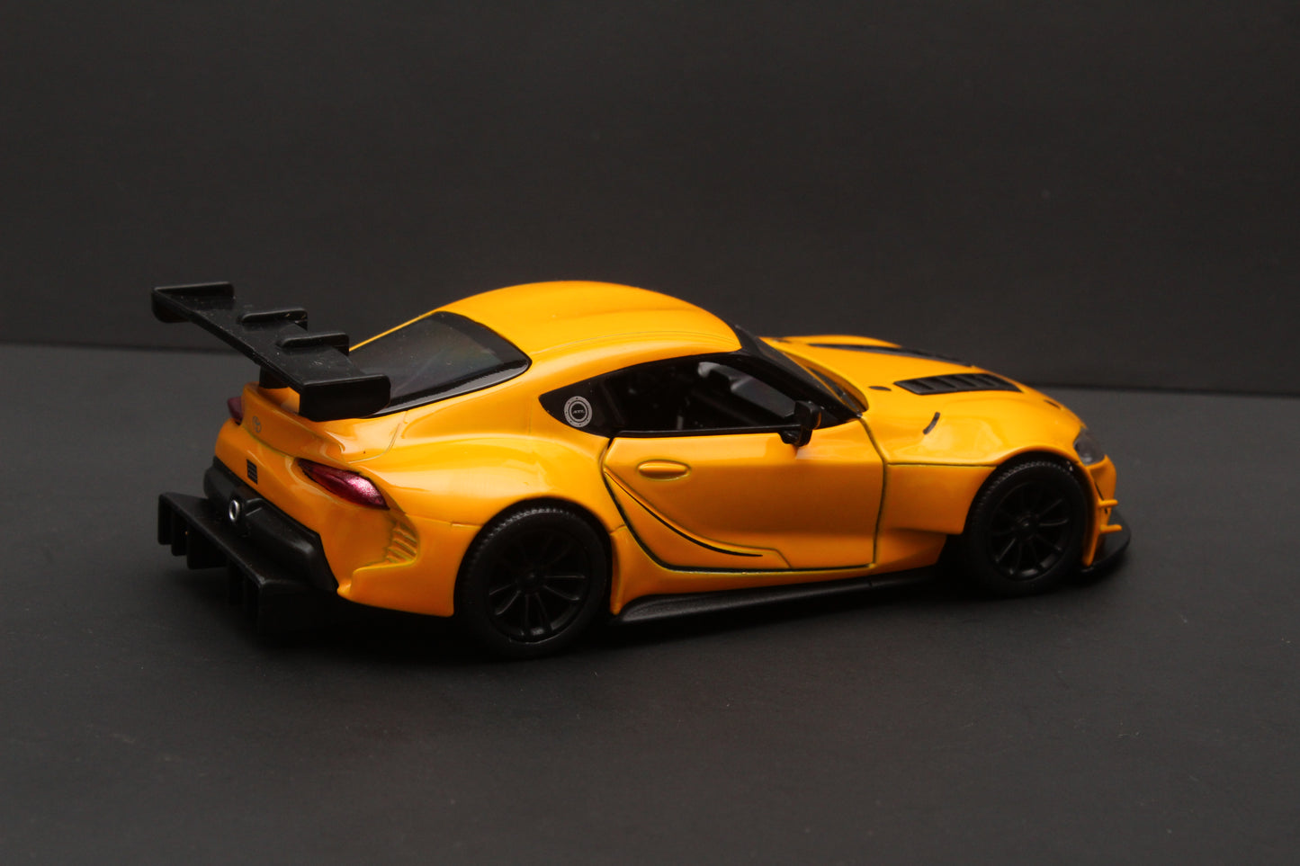 1:38 kinsmart Toyota GR Supra , Yellow