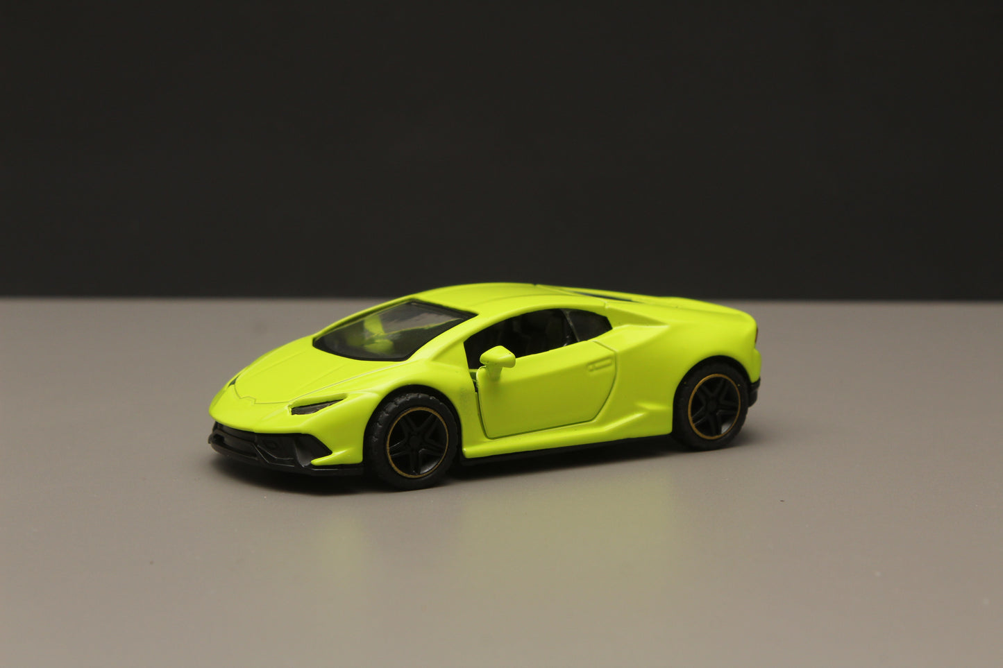 1:43 Metal Body Lamborghini Green - Kunju Vandi
