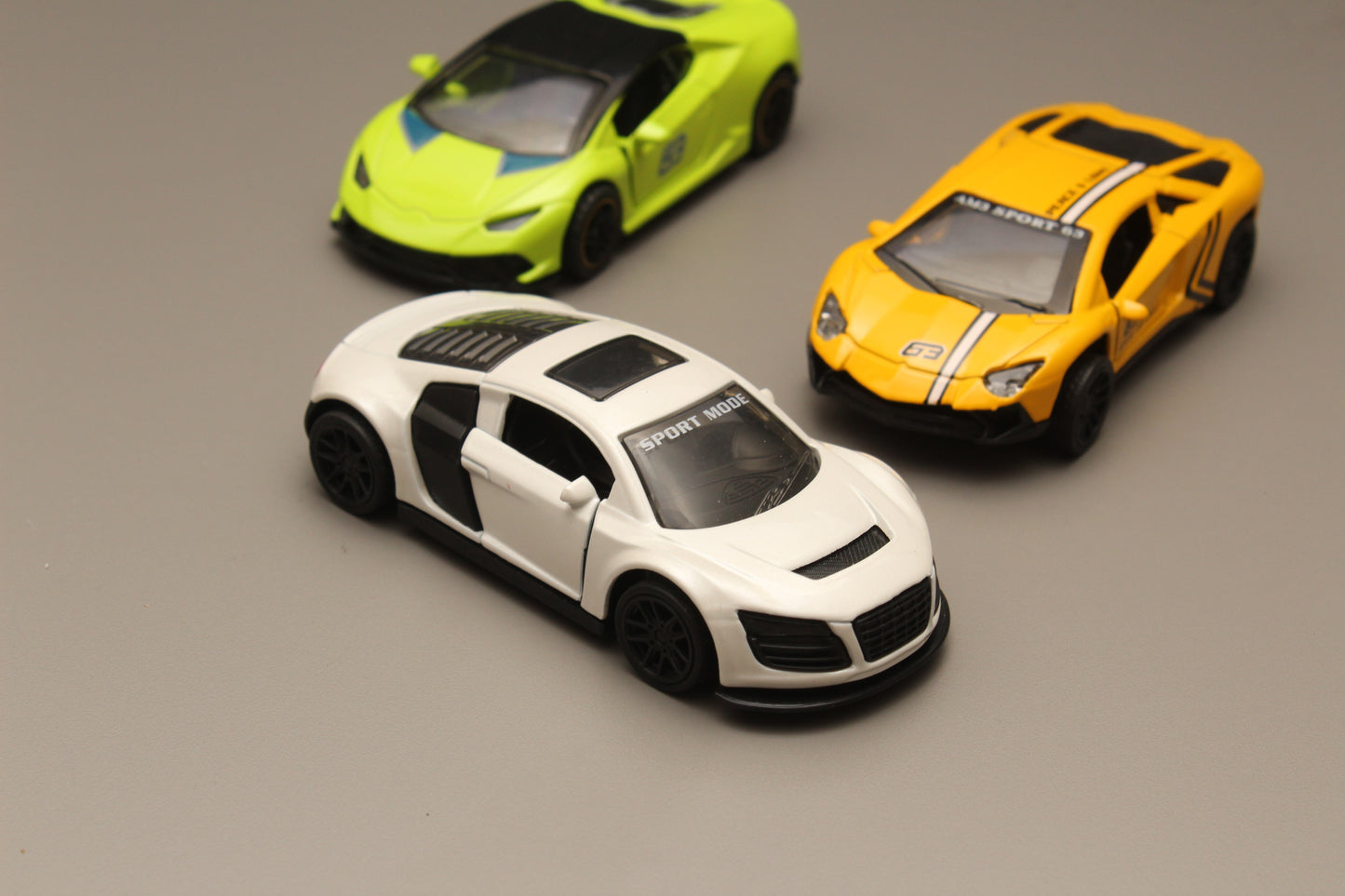 1:43 Audi, Lambo diecast combo - Kunju Vandi