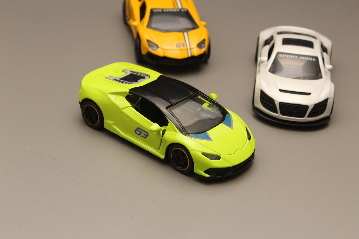 1:43 Audi, Lambo diecast combo - Kunju Vandi