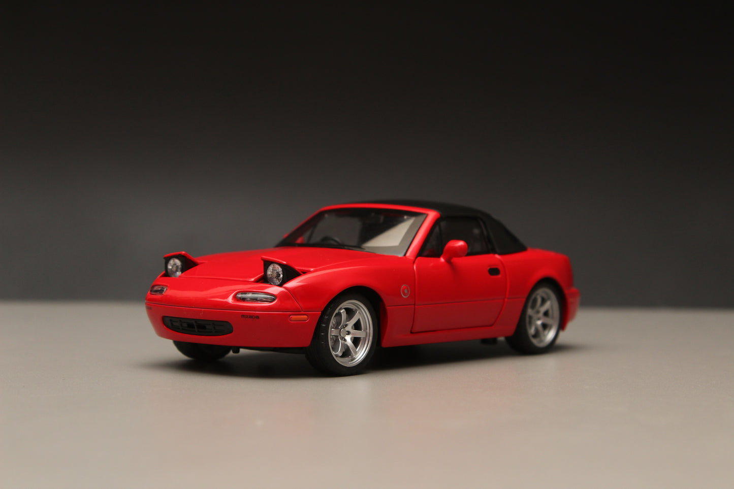 1:32 Mazda MX-5 Miata Red