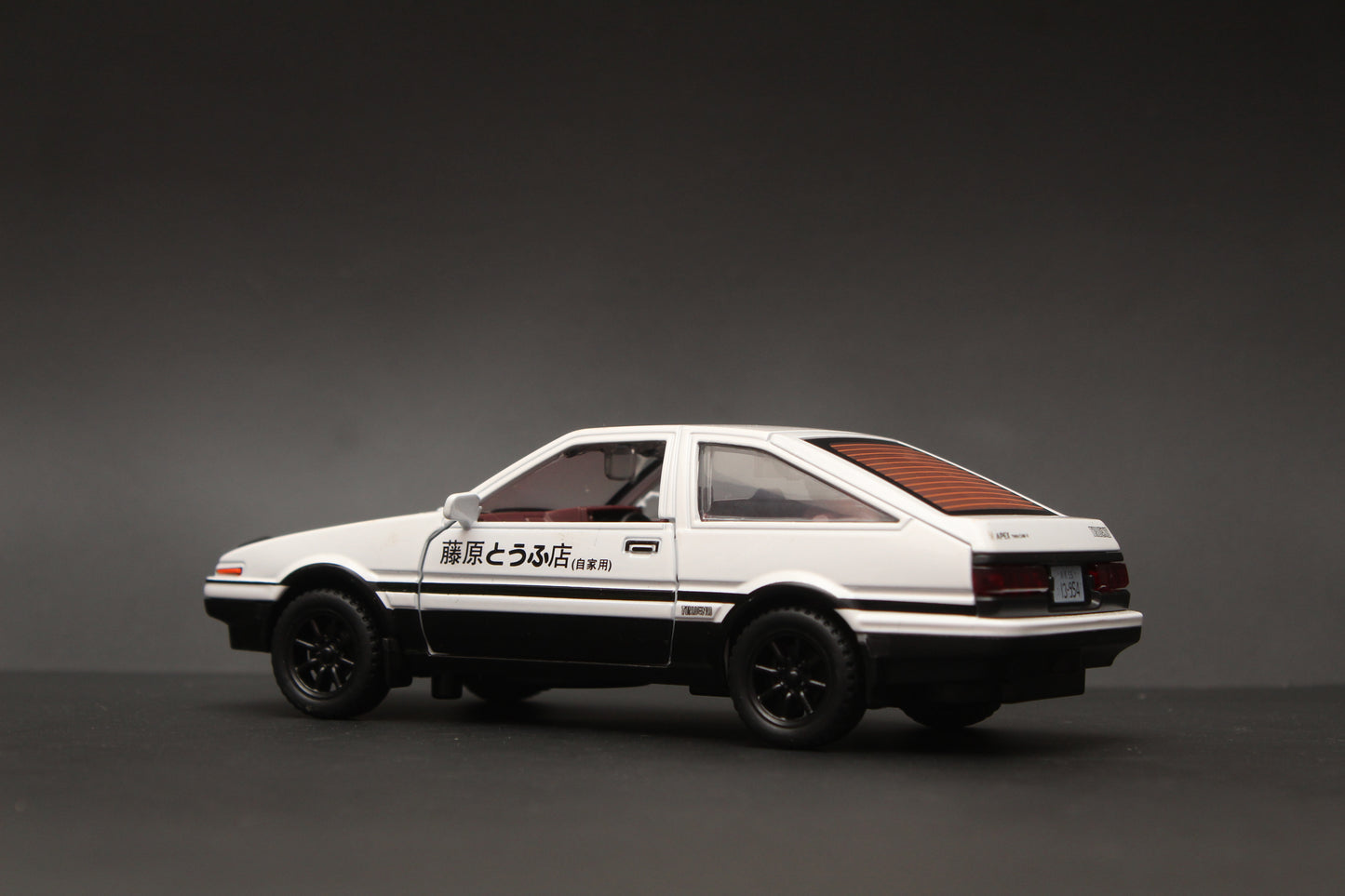 1:32 Toyota Trueno AE86 Diecast (White) - Kunju Vandi