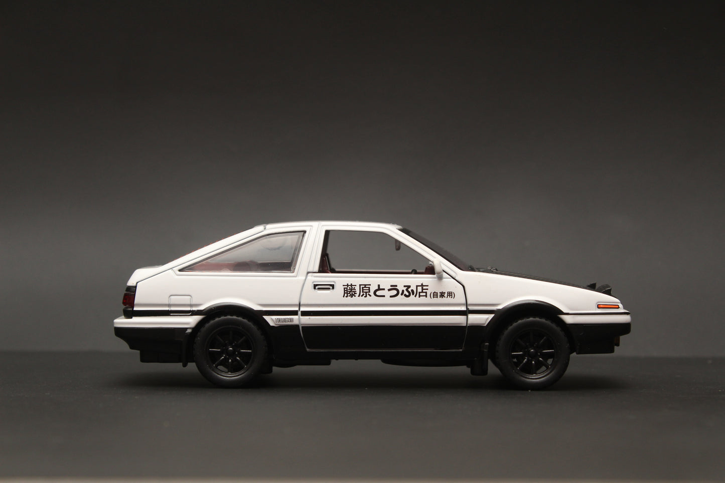 1:32 Toyota Trueno AE86 Diecast (White/black) - Kunju Vandi