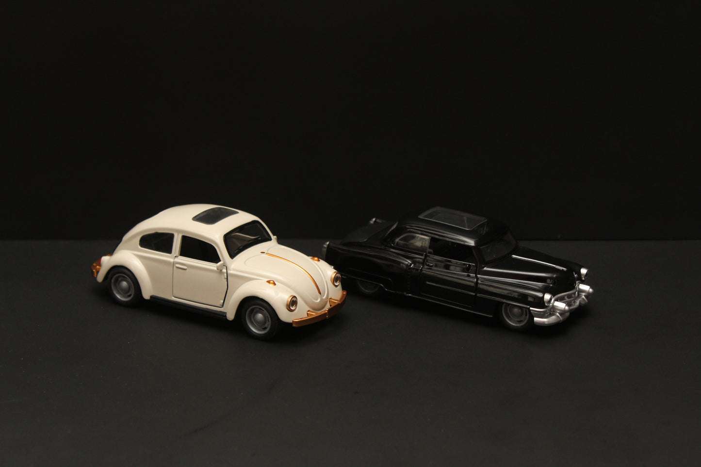 1:36 Cadillac , Beetle Diecast Combo