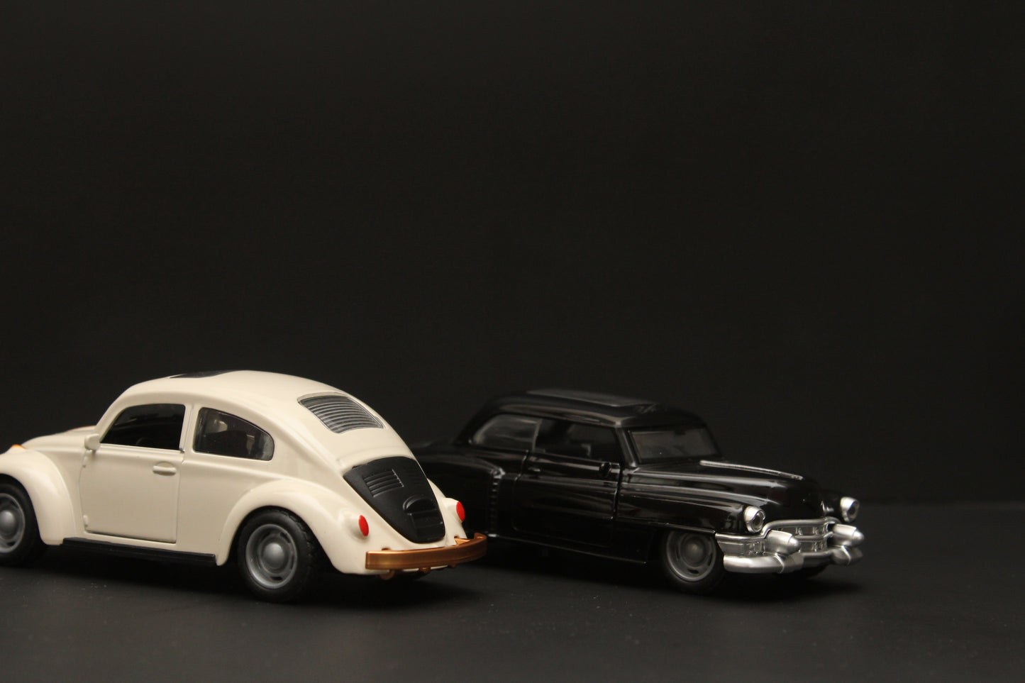 1:36 Cadillac , Beetle Diecast Combo
