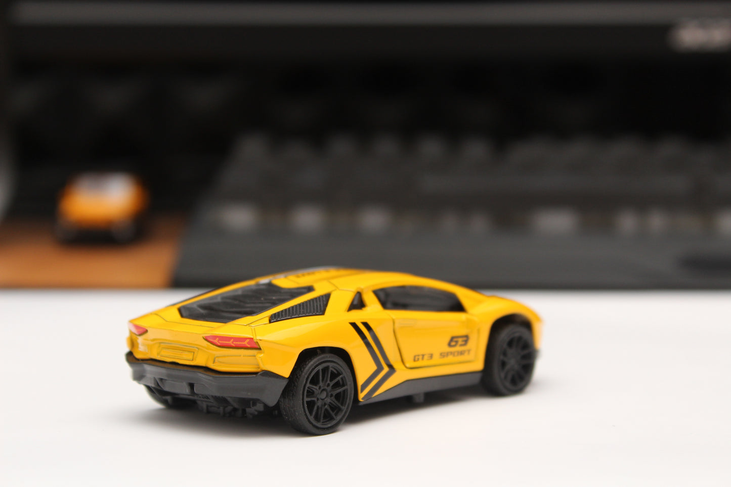 1:43 Lambo Yellow (Strips) Diecast - Kunju Vandi