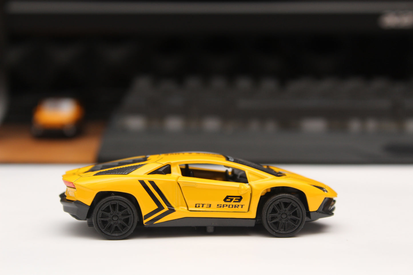 1:43 Lambo Yellow (Strips) Diecast - Kunju Vandi