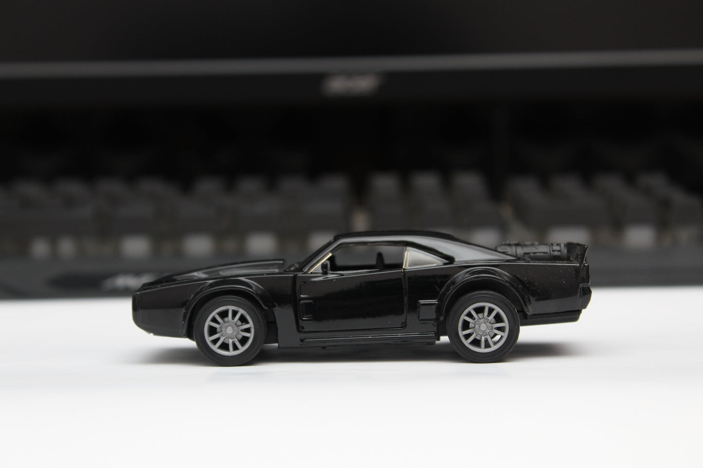1:36 dodge Diecast Black - Kunju Vandi