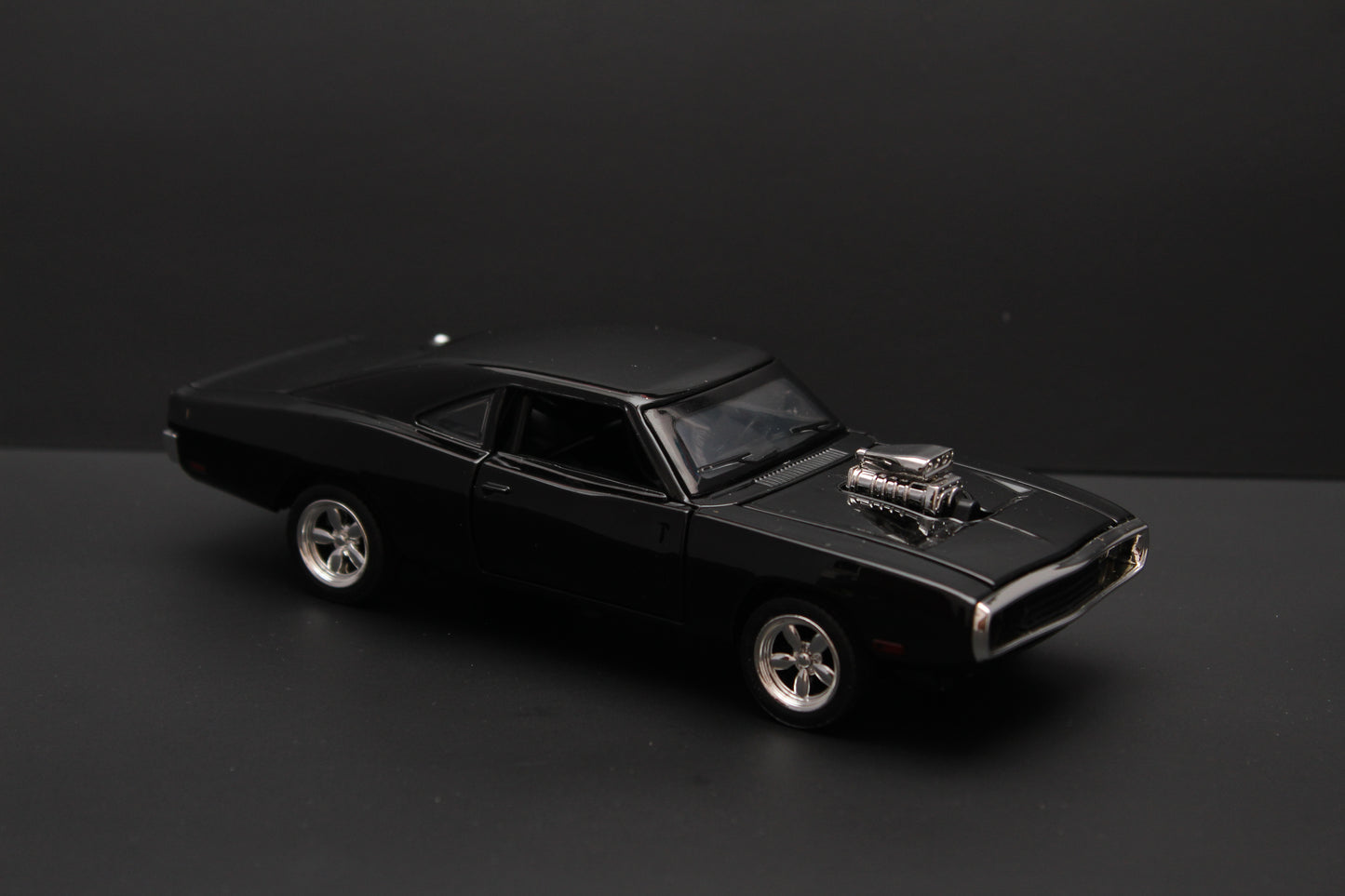 1:32 Dodge Charger Diecast (Black) - Kunju Vandi