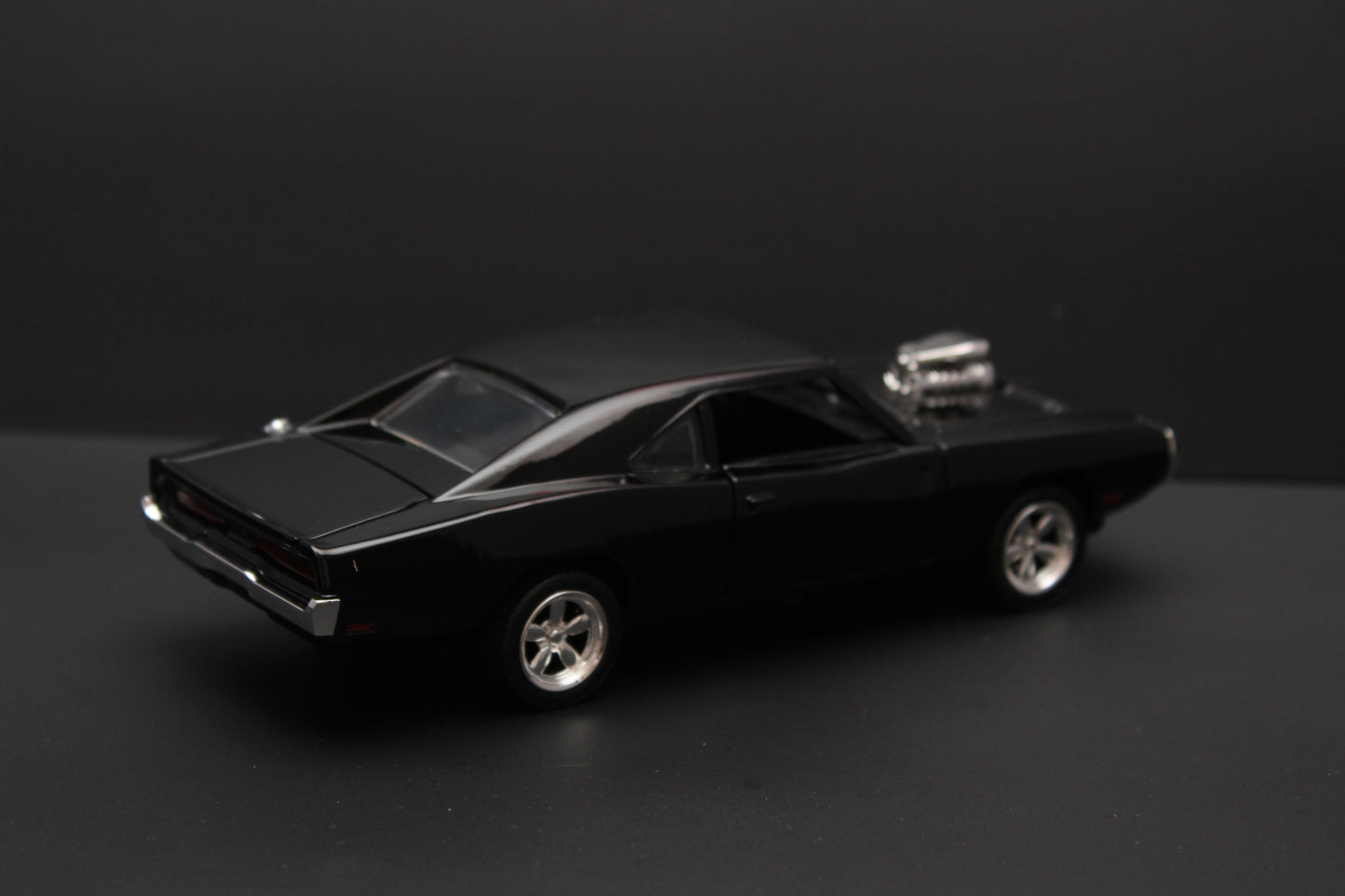 1:32 Dodge Charger Diecast (Black) - Kunju Vandi