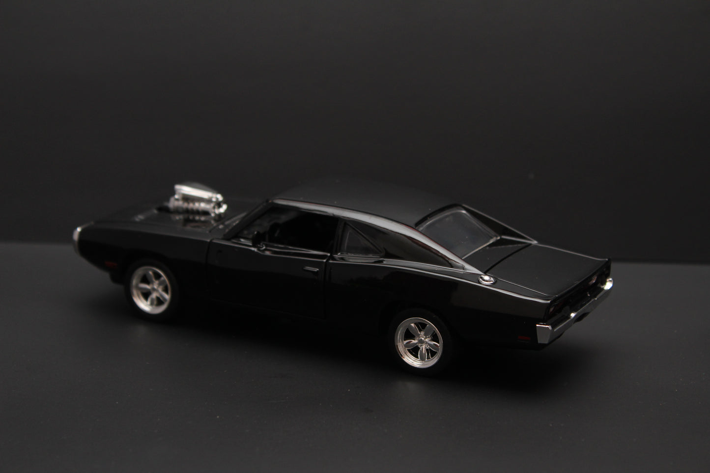 1:32 Dodge Charger Diecast (Black) - Kunju Vandi