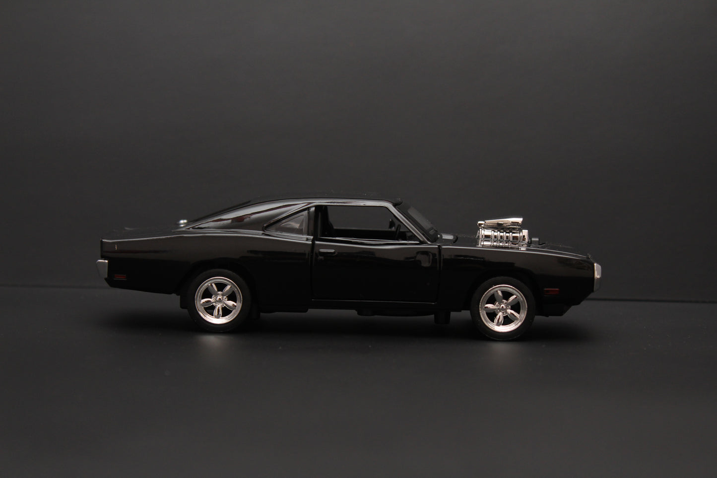 1:32 Dodge Charger Diecast (Black) - Kunju Vandi