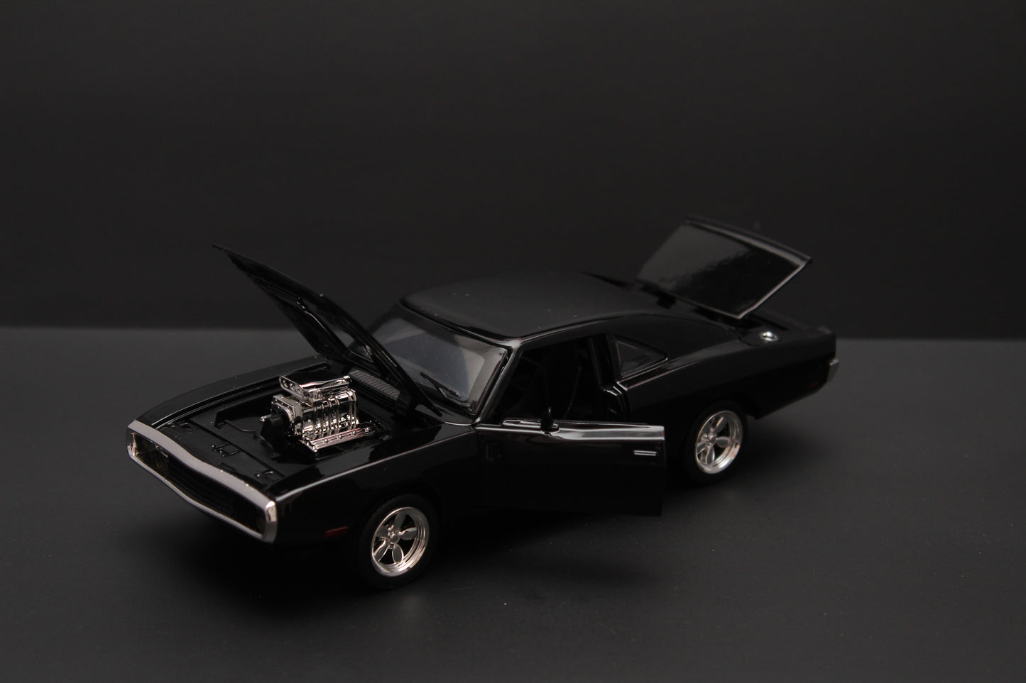 1:32 Dodge Charger Diecast (Black) - Kunju Vandi