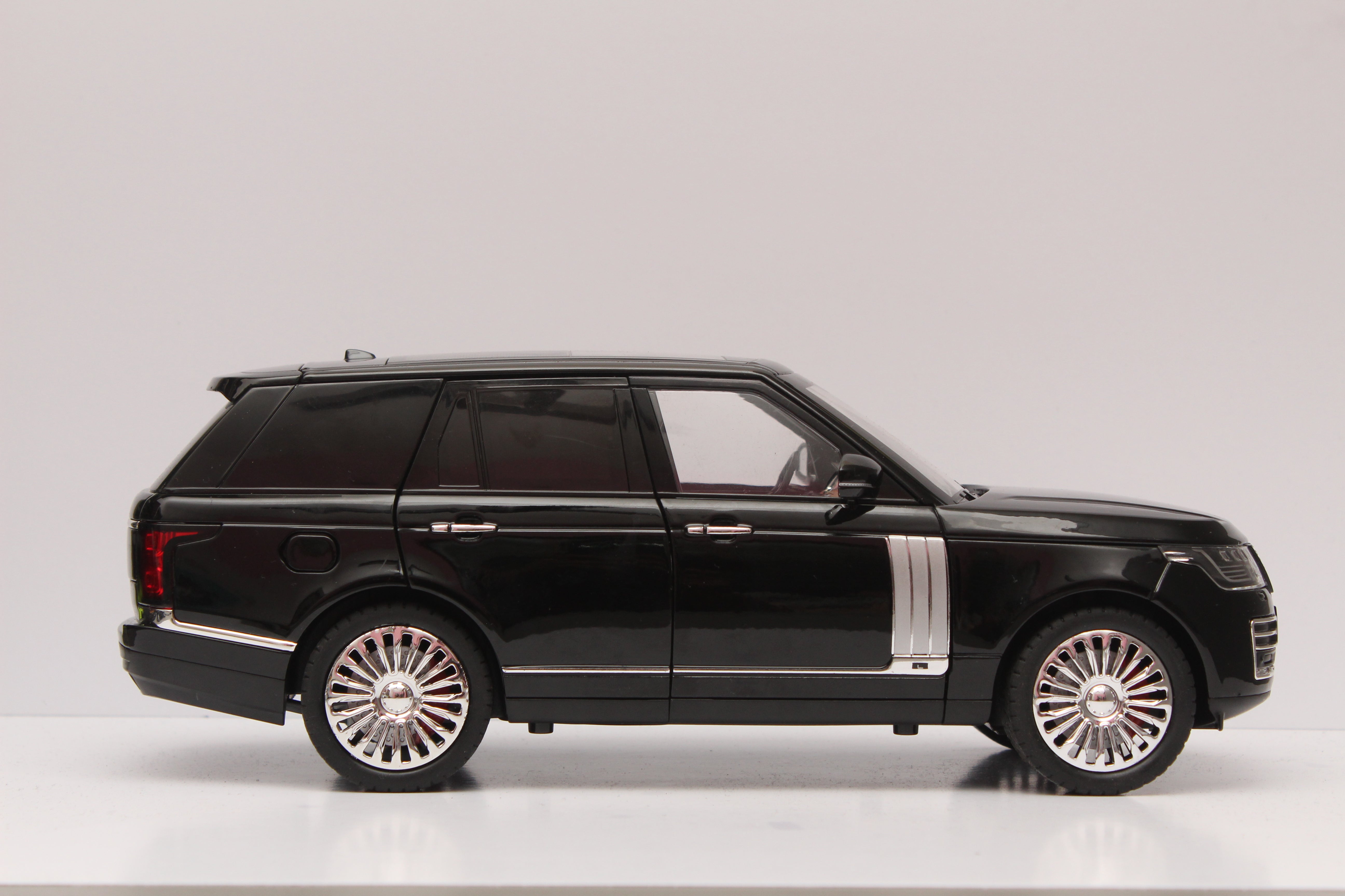 1:18 Range Rover Diecast Premium Quality – Kunju Vandi