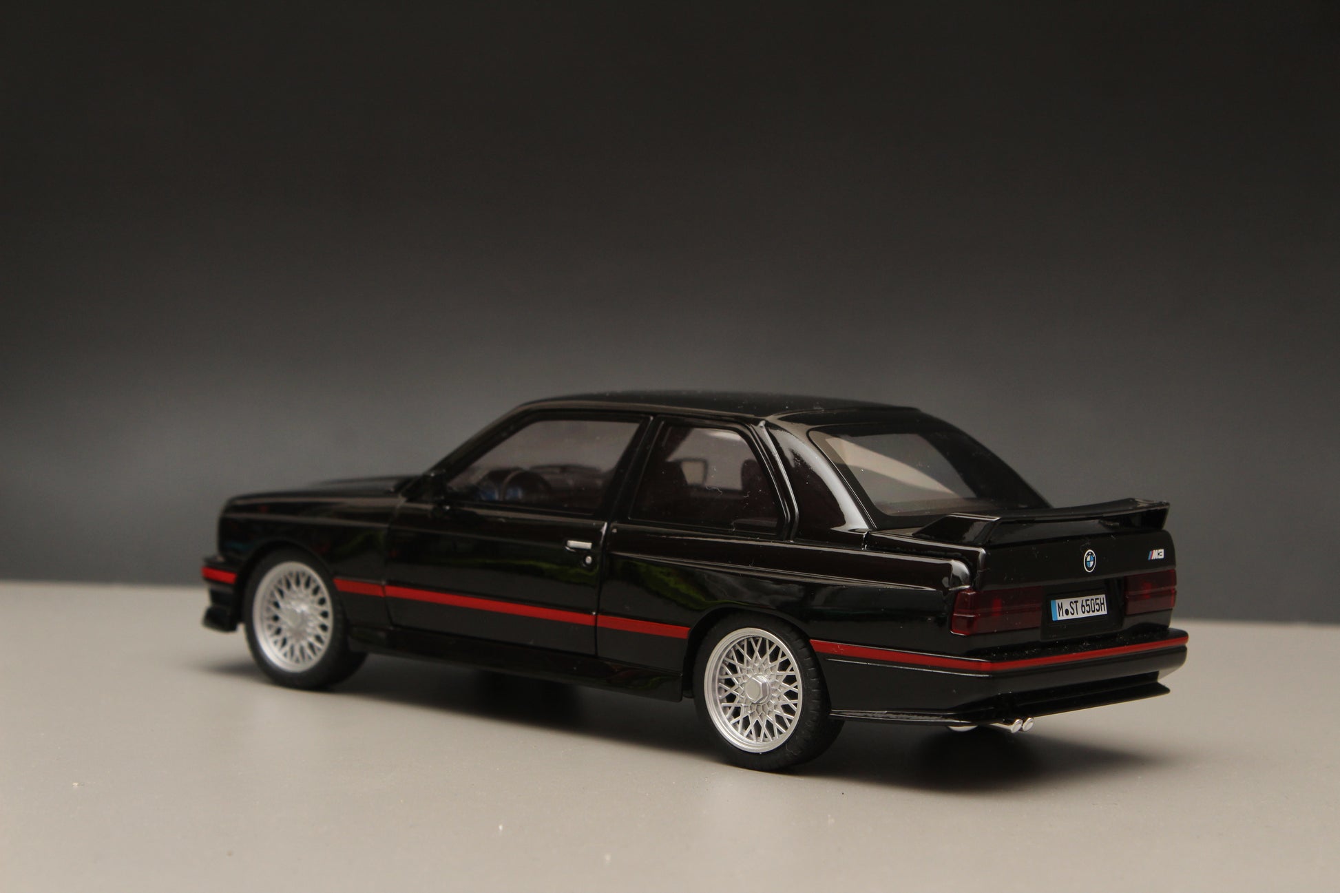 1:24 BMW E30 M3 High Quality Diecast (Black) -  Kunju Vandi  