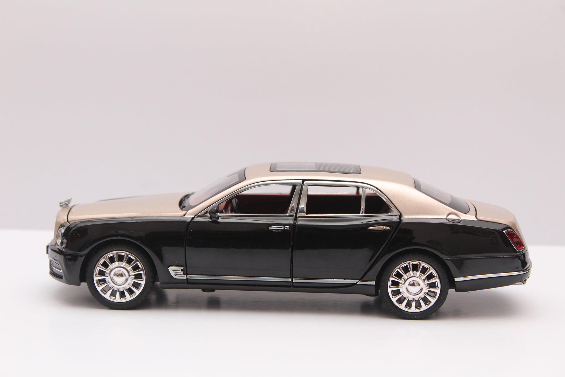 1:24 Bentley High Quality Diecast -  Kunju Vandi  
