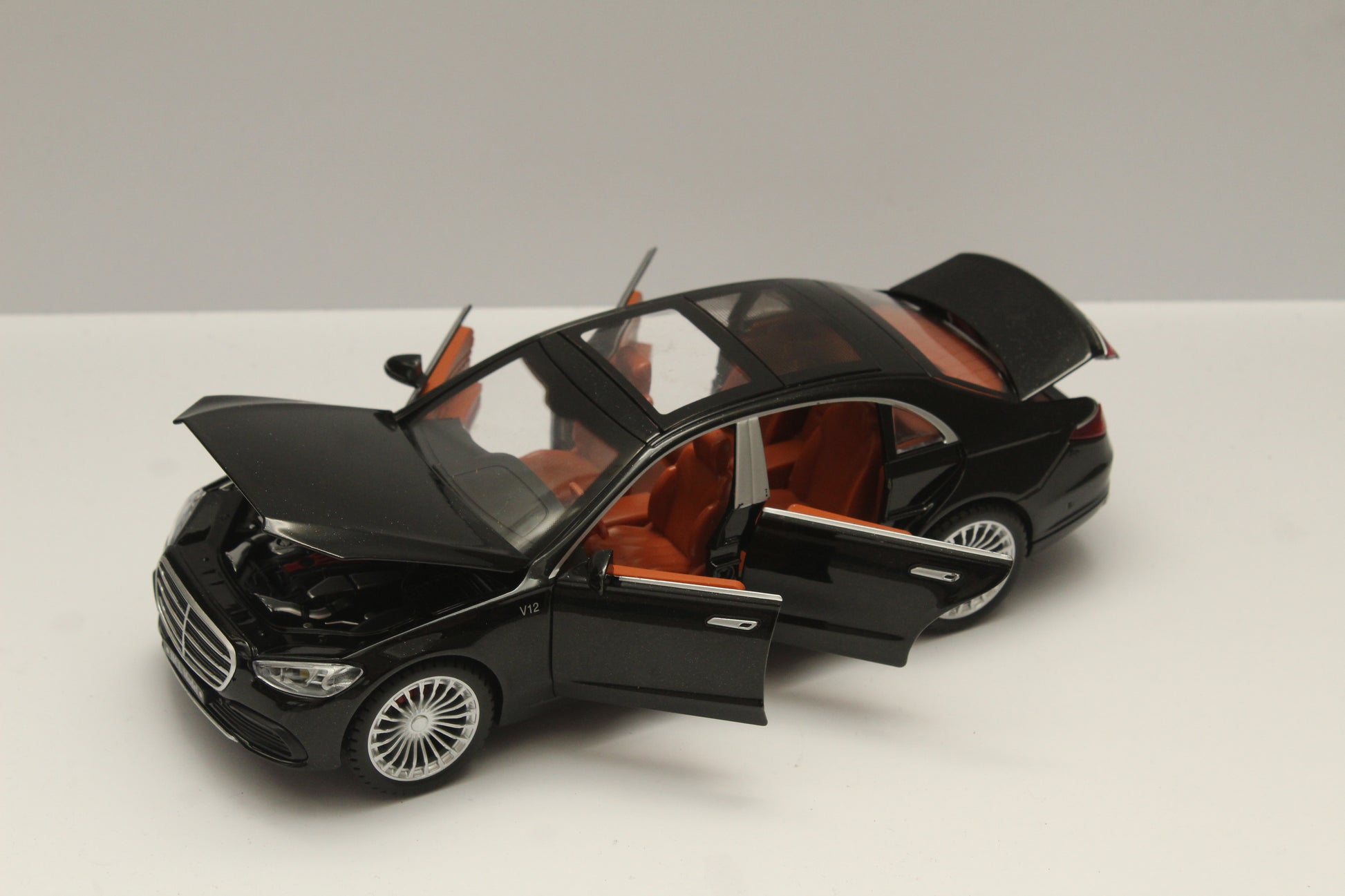 1:24 Benz S Class , Premium Quality Diecast -  Kunju Vandi  
