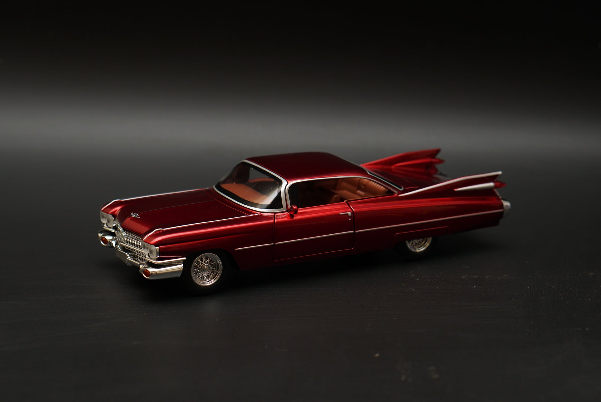 1:24 Cadillac Eldorado, Premium Quality , Red -  Kunju Vandi  